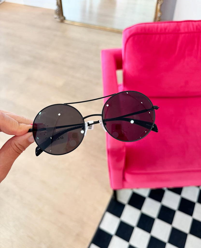 SUNGLASSES